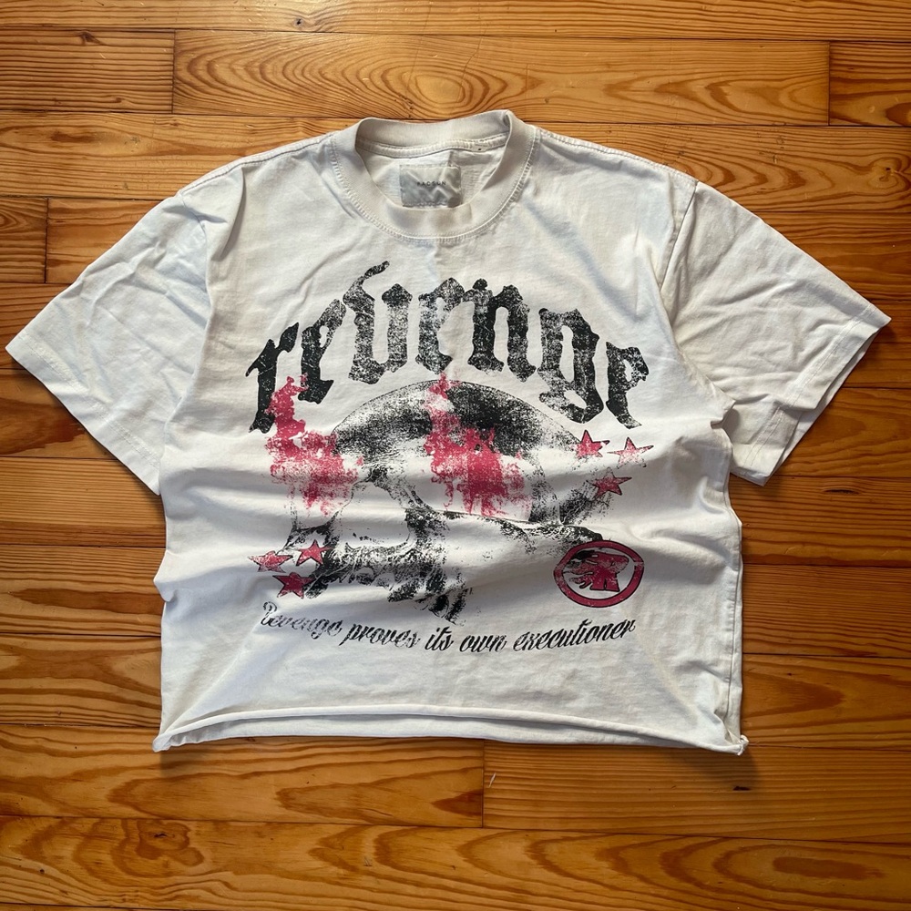 PacSun White T-Shirt with Graphic Detail